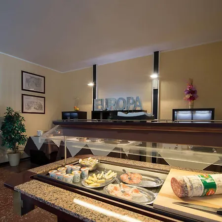 Europa Hotel 2*